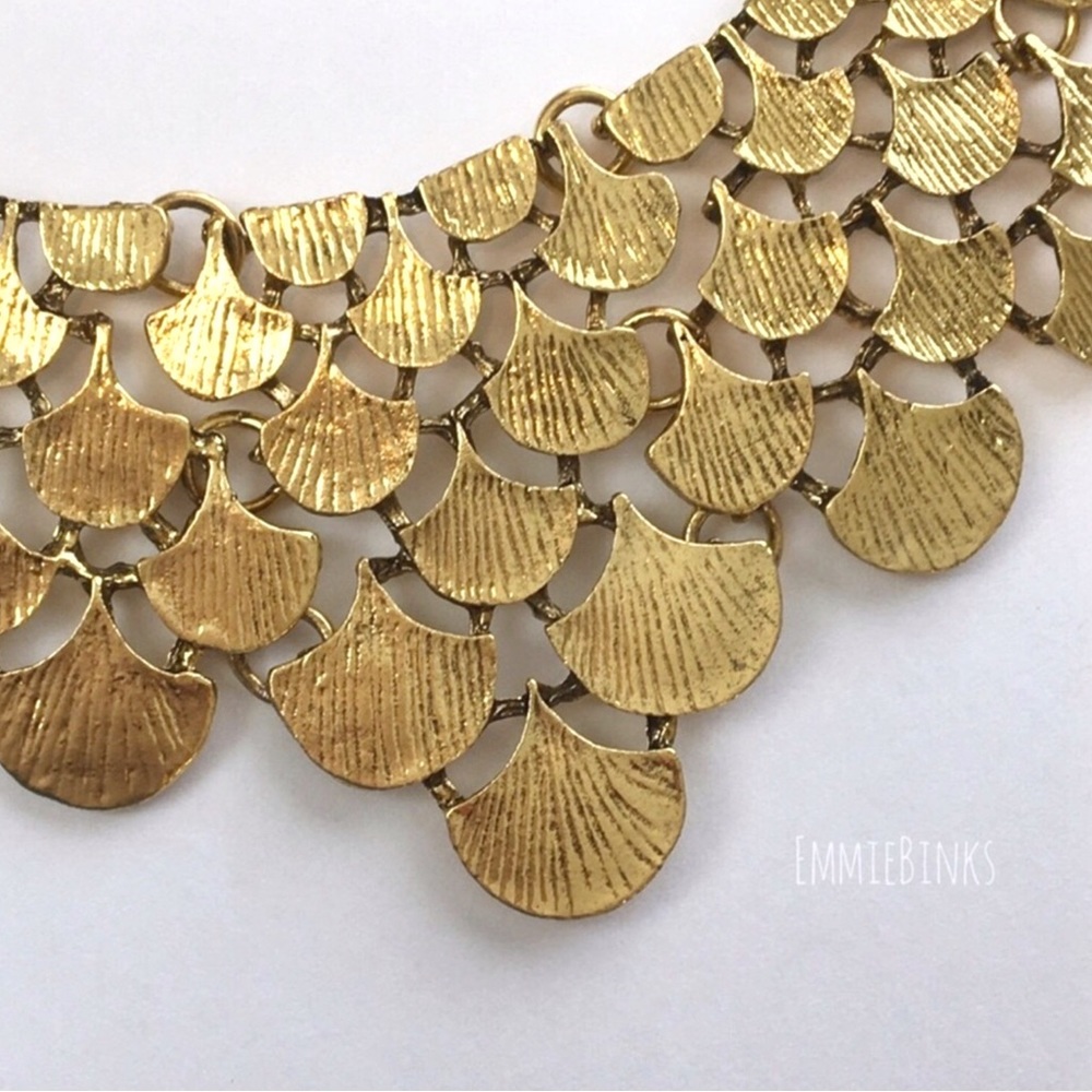New Golden Gingko Leaf Collar Statement Necklace / Bib Metal Panel Necklace - Picture 5 of 16